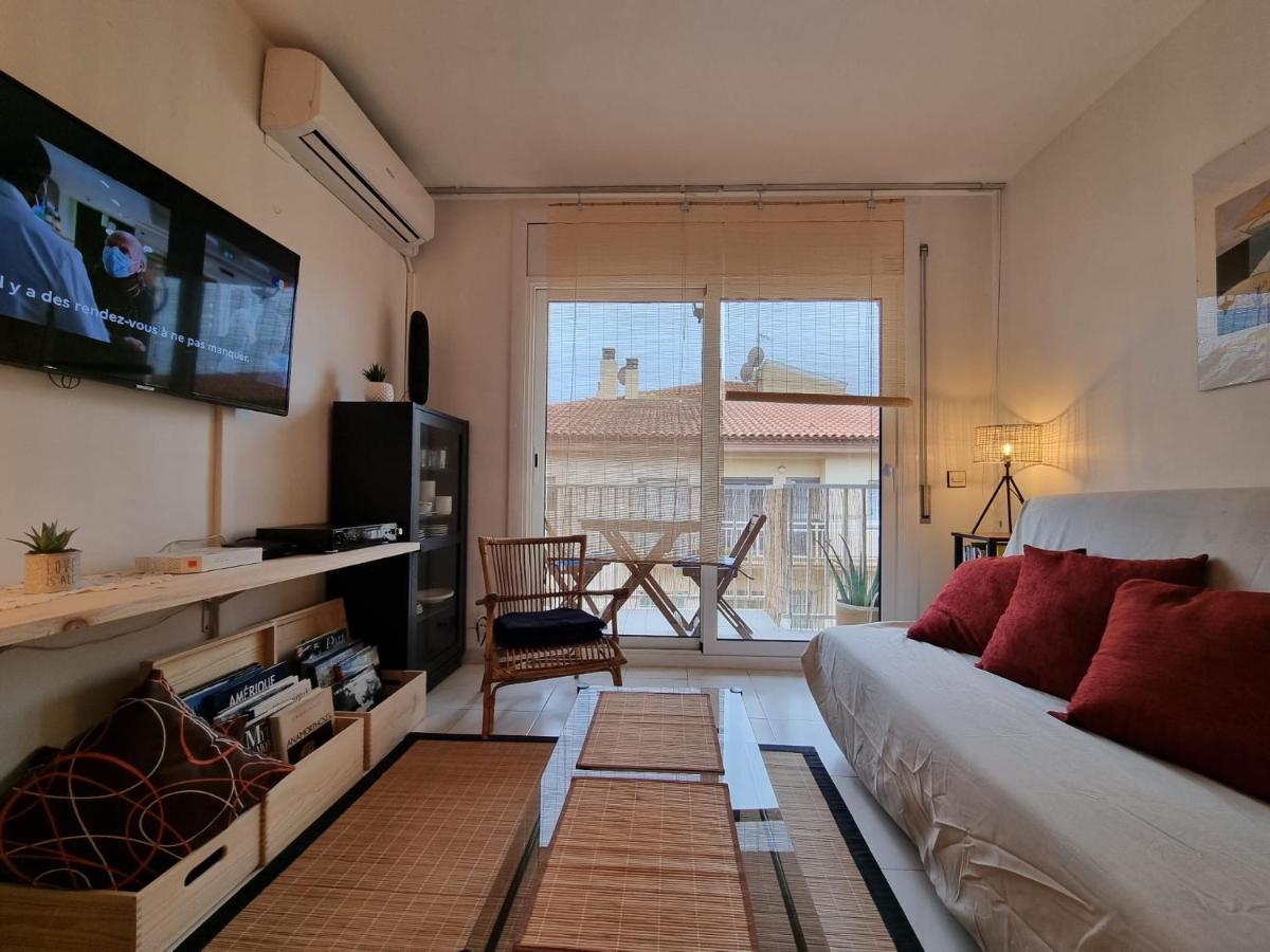 Lovely One Bedroom With Balcony Roses Buitenkant foto