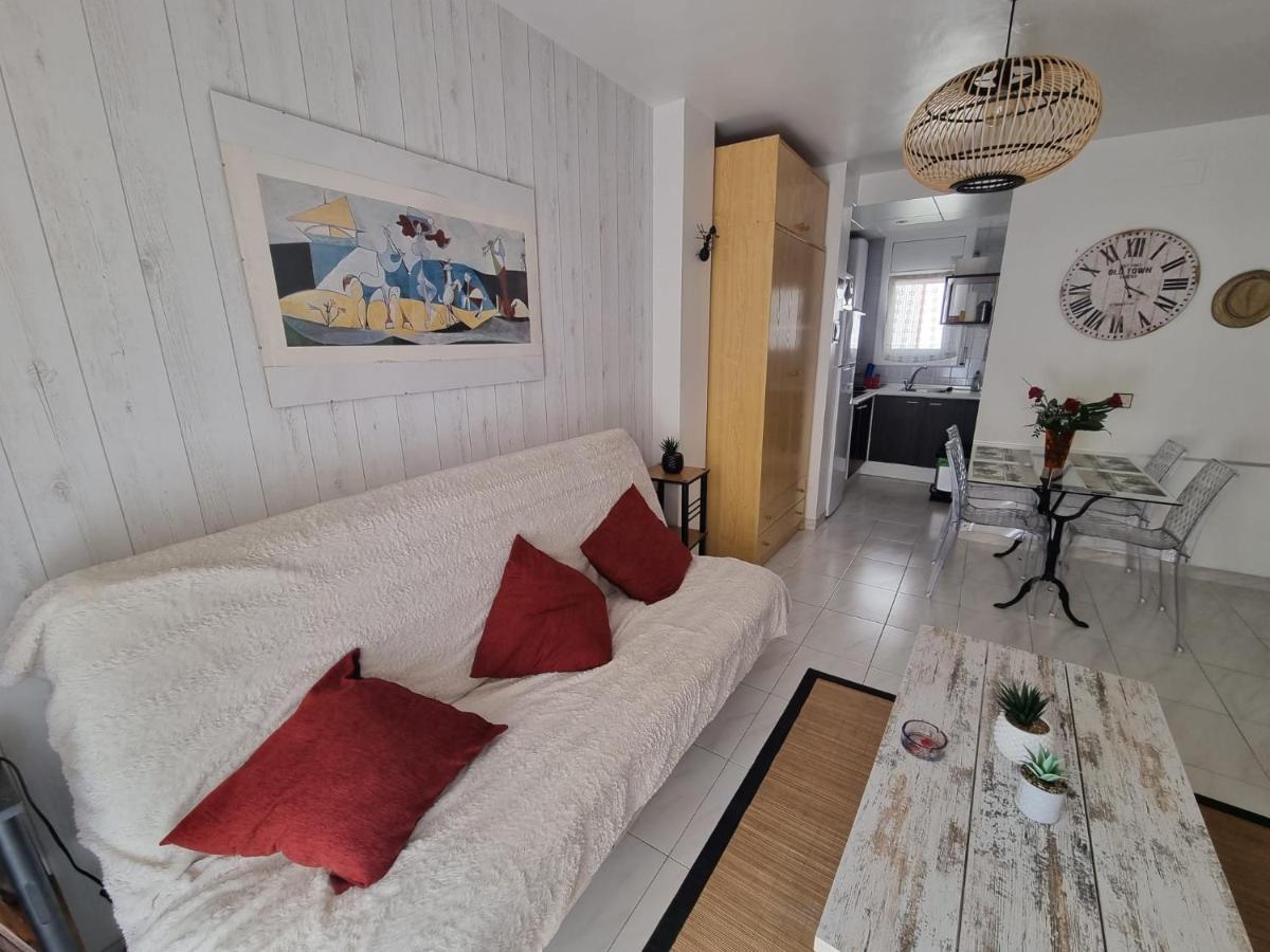 Lovely One Bedroom With Balcony Roses Buitenkant foto