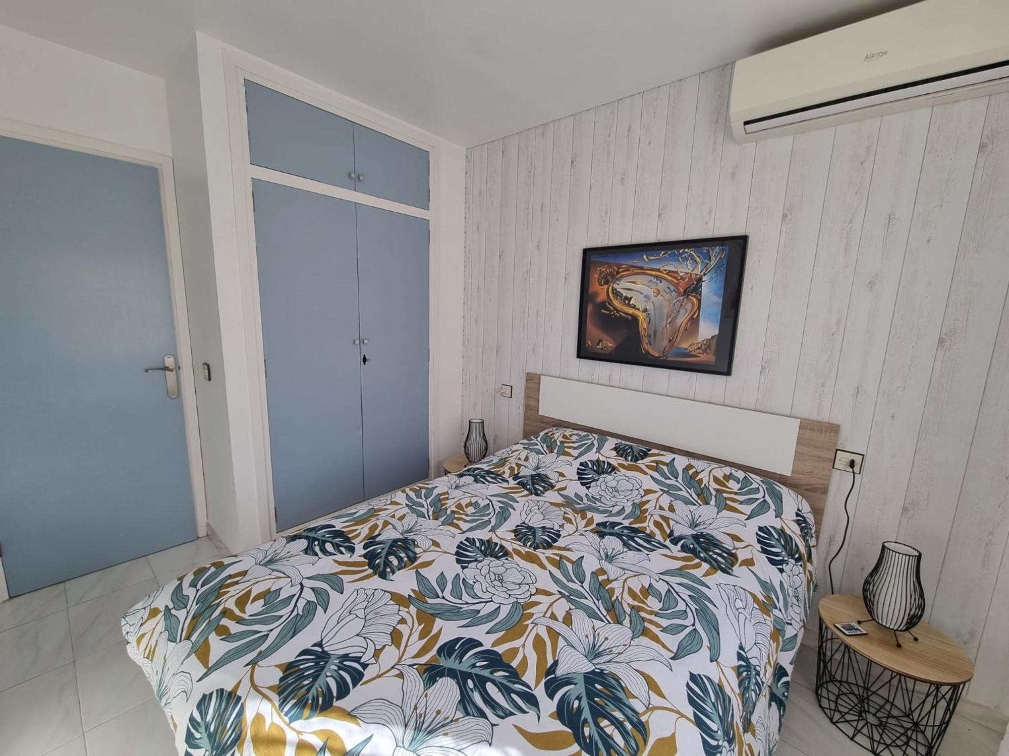 Lovely One Bedroom With Balcony Roses Buitenkant foto